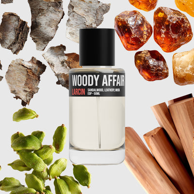 Woody Affair scent notes — sandalwood, leather, dry spice, soft musk — Larcin